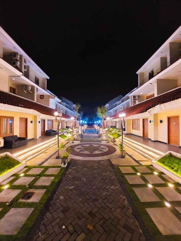 Country Heritage Resort Hotel Surabaya Esterno foto